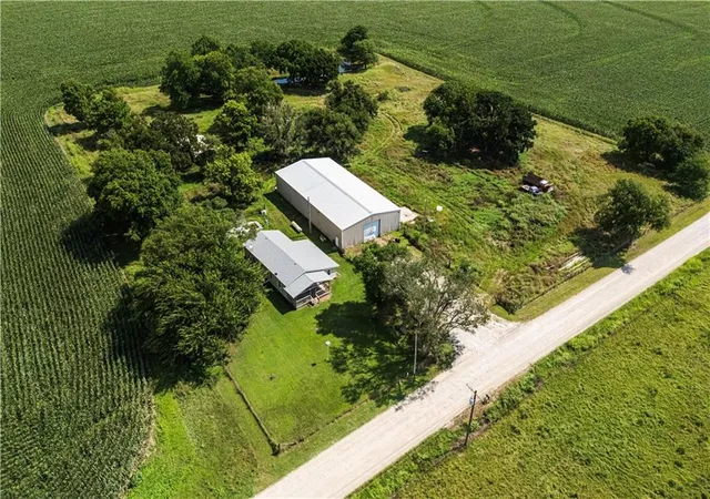 1st image of 18720 800 Rd, Altoona, KS 66710 | MLS# 2632548