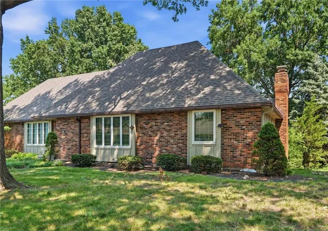 Photo 1 of Sale Pending at 1308 Nw 6th Street, Blue Springs, MO 64014 | MLS# 2632554 | Listing updated on 2026-09-29