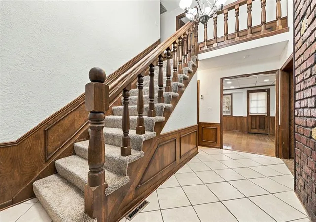 Photo 2 of Single family home for sale at 1600 Dana Dr, Blue Springs, MO 64014 | MLS# 2632566 | Listing updated on 2026-10-02