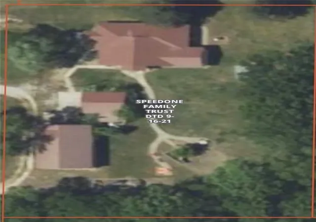 1st image of 22523 Ullery Rd, La Cygne, KS 66040 | MLS# 2632567