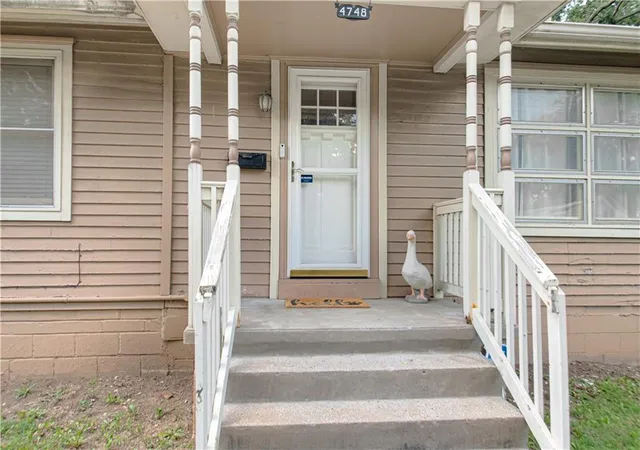 Photo 3 of Sale Pending at 4748 Reinhardt Dr, Roeland Park, KS 66205 | MLS# 2632577 | Listing updated on 2026-08-07