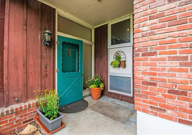 Photo 4 of Sale Pending at 11806 E 39th Street S, Independence, MO 64052 | MLS# 2632585 | Listing updated on 2026-08-04