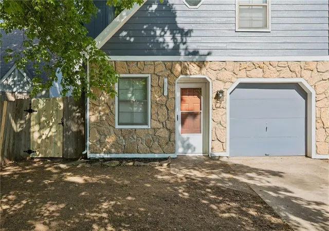 Photo 3 of Townhouse for sale at 303 Northwood Ln, Lawrence, KS 66044 | MLS# 2632586 | Listing updated on 2026-07-21