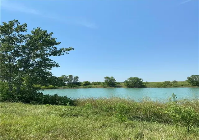 1st image of 3088 Sand Crk Rd, Ottawa, KS 66067 | MLS# 2632592