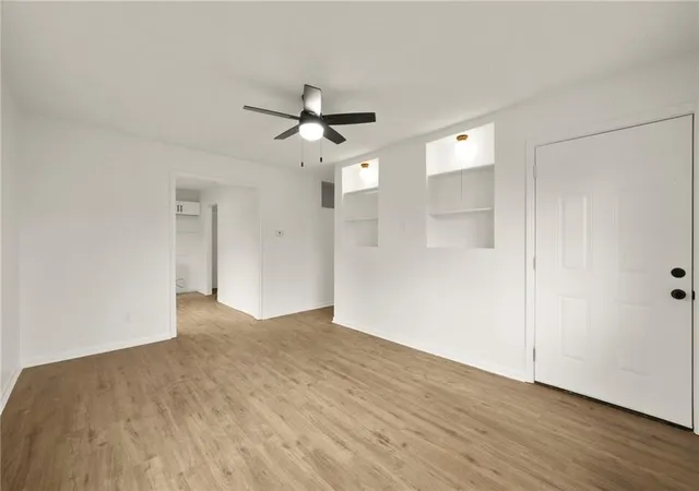 Listing Photo 5 - Condo for sale in building located at 512-514 Maier Dr, Belton, MO 64012