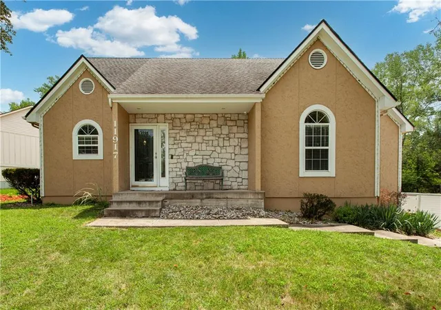Photo 1 of Sale Pending at 11917 Virginia Ave, Kansas City, MO 64146 | MLS# 2632615 | Listing updated on 2026-07-24