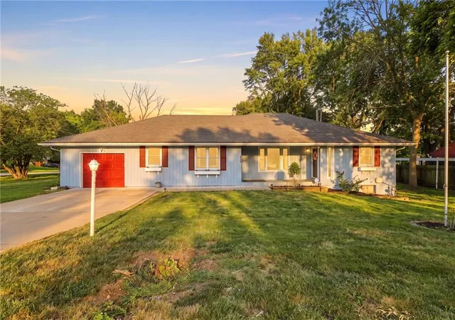 1st image of 7305 N Harrison St, Kansas City, MO 64118 | MLS# 2632618