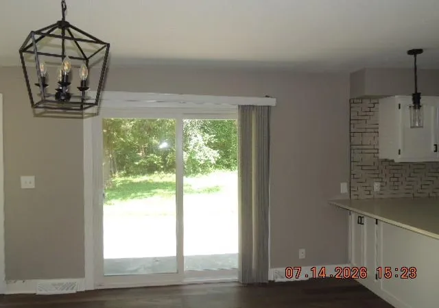 Photo 3 of Single family home for sale at 1005 Lisa Ln, Richmond, MO 64085 | MLS# 2632629 | Listing updated on 2026-08-22