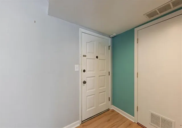 Photo 3 of Condo for sale at 4512 Jefferson St #10, Kansas City, MO 64111 | MLS# 2632632 | Listing updated on 2026-08-20