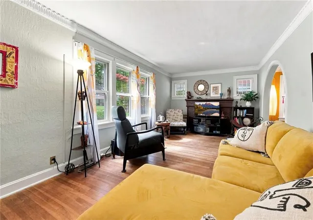 Photo 4 of Single family home for sale at 7535 Mcgee St, Kansas City, MO 64114 | MLS# 2632634 | Listing updated on 2026-09-01