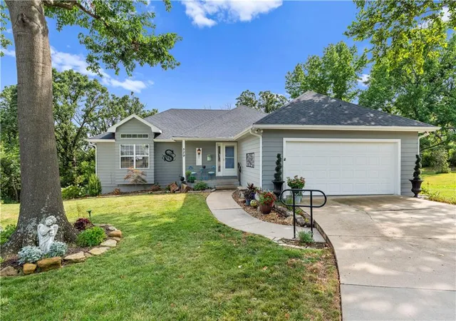 87th image of 529 S Prewitt St, Nevada, MO 64772 | MLS# 2632639