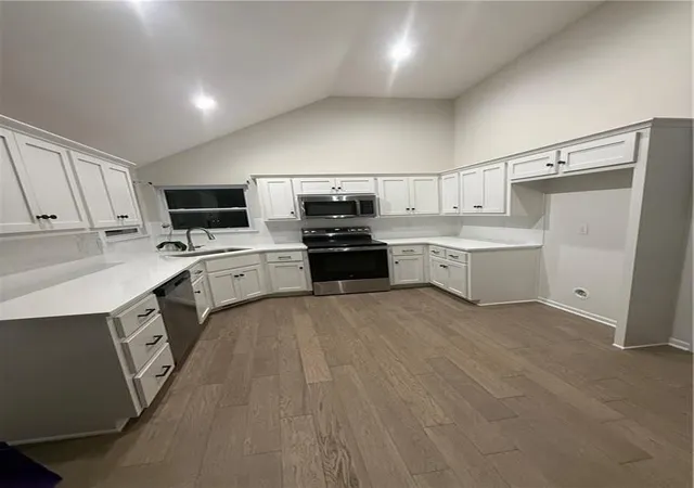 Photo 5 of Single family home for sale at 1101 Noah Ln, Kearney, MO 64060 | MLS# 2632646 | Listing updated on 2026-08-21