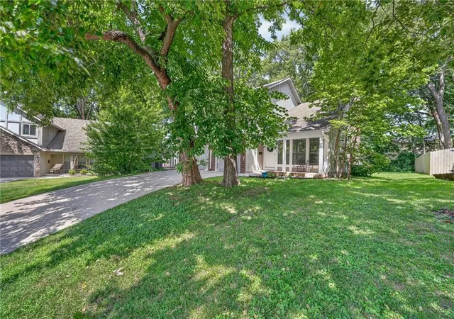 44th image of 8337 8339 Farley St, Overland Park, KS 66212 | MLS# 2632649