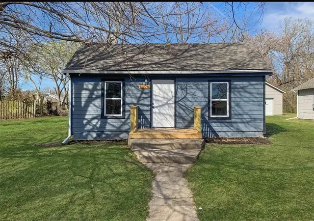 Photo 1 of Sale Pending at 1420 S Appleton Ave, Independence, MO 64052 | MLS# 2632663 | Listing updated on 2026-08-24