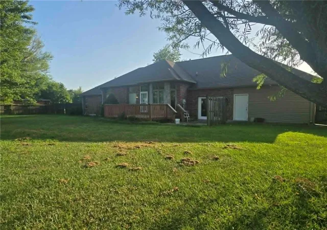 2nd image of 2011 E Epicurean Dr, Clinton, MO 64735 | MLS# 2632666