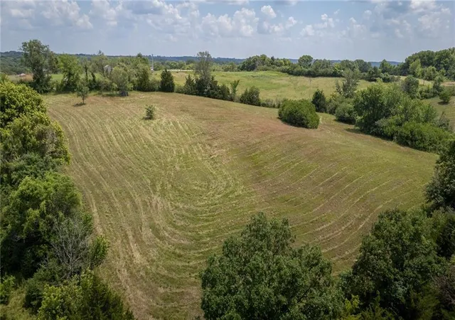 Photo 3 of Sale Pending at North Hwy, Orrick, MO 64077 | MLS# 2632670 | Listing updated on 2026-07-31