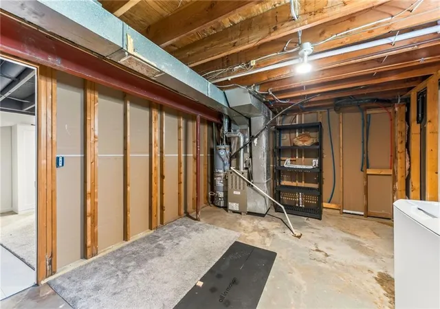 Photo 31 of Single family home for sale at 10512 N Oak Trafficway, Kansas City, MO 64155 | MLS# 2632682 | Listing updated on 2026-08-28