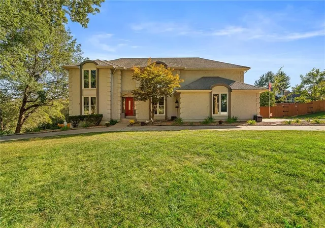 Photo 3 of Single family home for sale at 4104 SW Hickory Ln, Blue Springs, MO 64015 | MLS# 2632710 | Listing updated on 2026-10-08