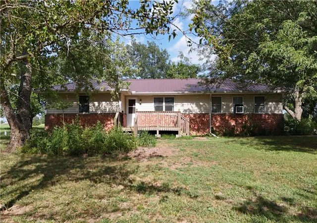Photo 4 of Sale Pending at 10753 Scott Rd, Pleasanton, KS 66075 | MLS# 2632711 | Listing updated on 2026-08-27