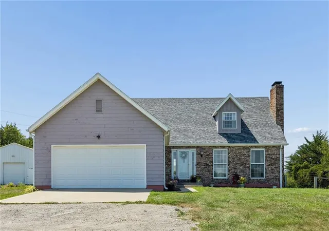 1st image of 6750 Ne Old 69 Hwy, Cameron, MO 64429 | MLS# 2632713