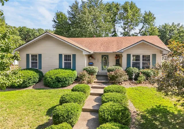 39th image of 7301 Nw 79th St, Kansas City, MO 64152 | MLS# 2632727
