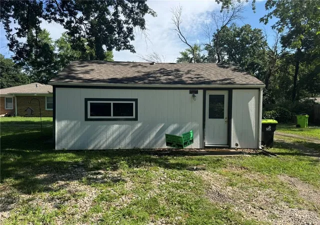 2nd image of 1007 A & B Lexington N/a S, Harrisonville, MO 64701 | MLS# 2632742