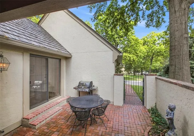 Photo 3 of Single family home for sale at 7930 Bristol Ct, Prairie Village, KS 66208 | MLS# 2632746 | Listing updated on 2026-09-04