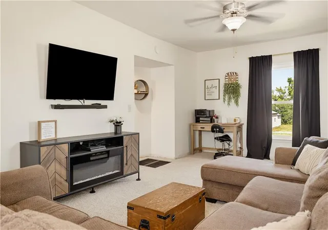 Photo 3 of Single family home for sale at 703 E 7th Street, Trenton, MO 64683 | MLS# 2632752 | Listing updated on 2026-10-02
