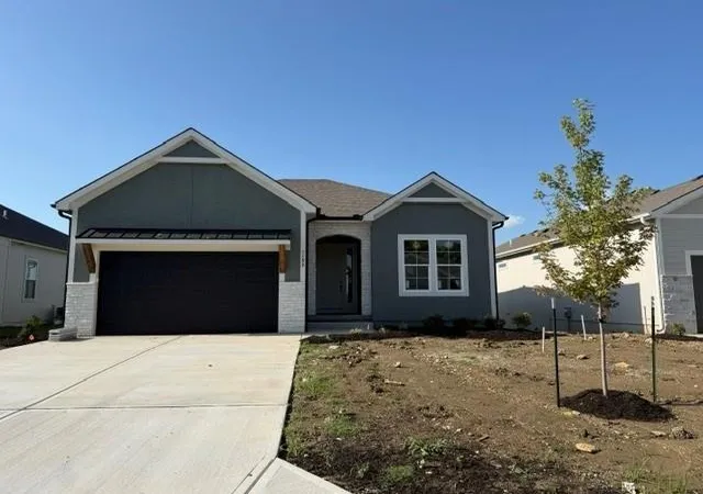 1st image of 1152 Sw Whitby Dr, Raymore, MO 64083 | MLS# 2632758