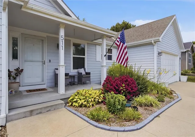 2nd image of 511 N Rebecca Ln, Lawrence, KS 66044 | MLS# 2632760