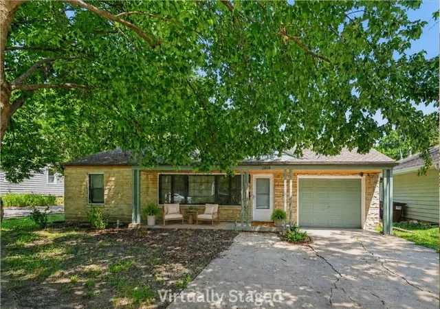 2nd image of 2038 Tennessee St, Lawrence, KS 66046 | MLS# 2632770