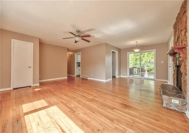 5th image of 5226 Garner Ln, Shawnee, KS 66203 | MLS# 2632777