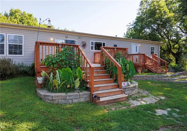 3rd image of 599 Kanza Rd, Yates Center, KS 66783 | MLS# 2632788