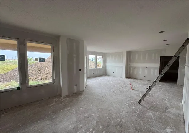 Photo 3 of Sale Pending at 17470 W 169th Terrace, Olathe, KS 66062 | MLS# 2632789 | Listing updated on 2026-10-12