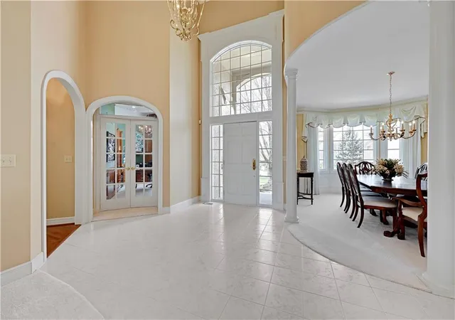Photo 4 of Single family home for sale at 10853 S Cedar Niles Cir, Olathe, KS 66061 | MLS# 2632800 | Listing updated on 2026-07-22