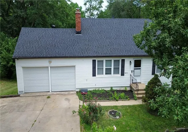Photo 3 of Single family home for sale at 11000 E 63rd Street, Raytown, MO 64133 | MLS# 2632803 | Listing updated on 2026-09-19