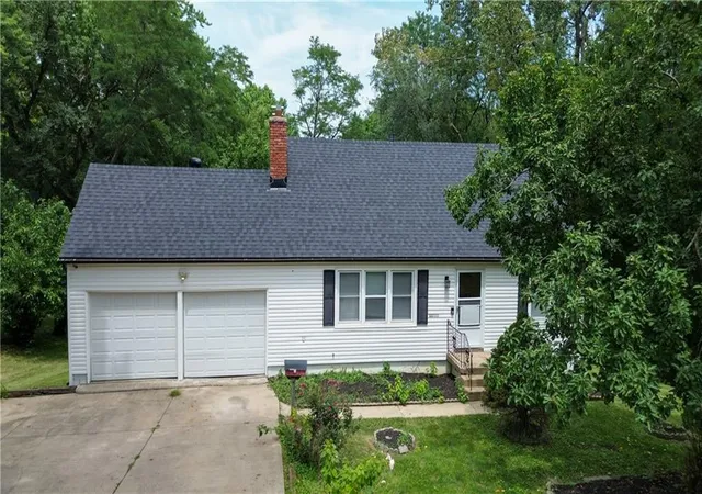Photo 4 of Single family home for sale at 11000 E 63rd Street, Raytown, MO 64133 | MLS# 2632803 | Listing updated on 2026-09-19