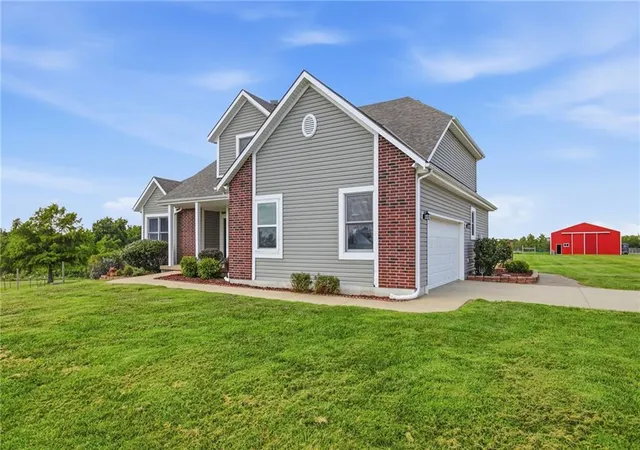 4th image of 4962 W 351St St, Louisburg, KS 66053 | MLS# 2632812