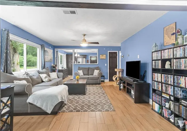 4th image of 1333 E 19th Street, Lawrence, KS 66046 | MLS# 2632814