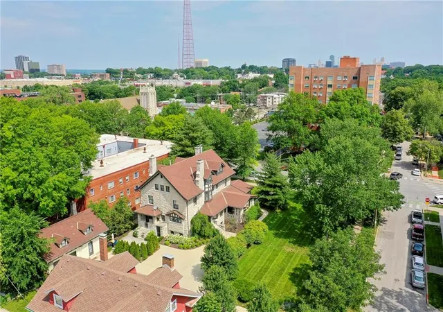 64th image of 633 E Armour Blvd Blvd, Kansas City, MO 64109 | MLS# 2632816