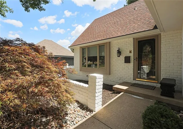 Photo 3 of Sale Pending at 4507 S Fremont Rd, Independence, MO 64055 | MLS# 2632838 | Listing updated on 2026-09-23