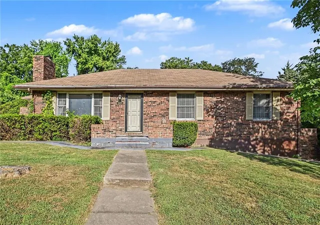27th image of 1600 S 5th St, Leavenworth, KS 66048 | MLS# 2632847