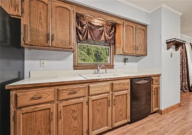 Photo 4 of Sale Pending at 1600 S 5th Street, Leavenworth, KS 66048 | MLS# 2632847 | Listing updated on 2026-08-26