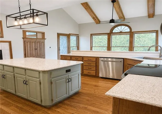 Photo 2 of Single family home for sale at 4710 Ne 60th Terrace, Kansas City, MO 64119 | MLS# 2632851 | Listing updated on 2026-09-08