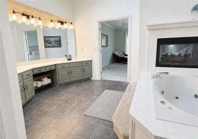 Photo 3 of Single family home for sale at 4710 Ne 60th Terrace, Kansas City, MO 64119 | MLS# 2632851 | Listing updated on 2026-09-08