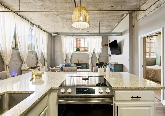 Photo 4 of Condo for sale at 321 W 7th Street #103, Kansas City, MO 64105 | MLS# 2632859 | Listing updated on 2026-08-28