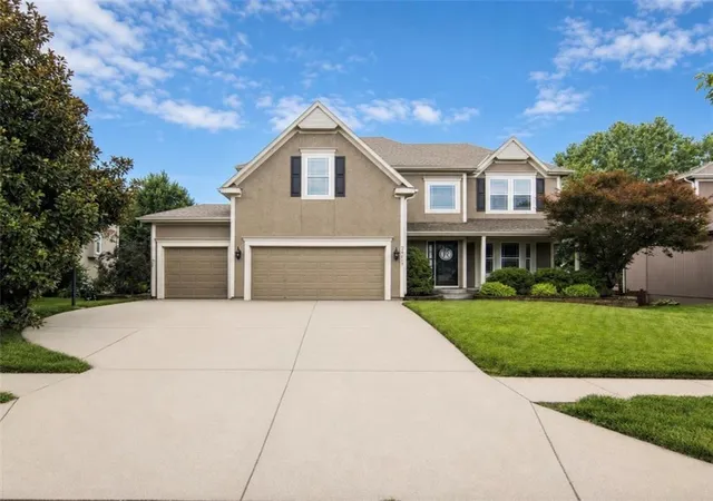 1st image of 24115 W 79th Ter, Lenexa, KS 66227 | MLS# 2632872