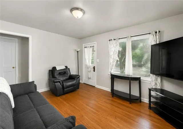 Photo 4 of Single family home for sale at 118 N Carlisle St, Sugar Creek, MO 64054 | MLS# 2632884 | Listing updated on 2026-08-04