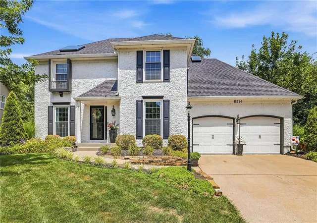 1st image of 15326 W 92nd Pl, Lenexa, KS 66219 | MLS# 2632888