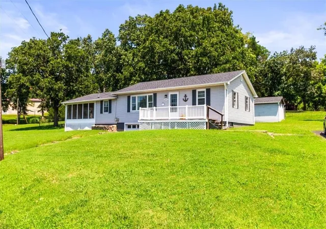 2nd image of 26641 Waterview Dr, Warsaw, MO 65355 | MLS# 2632891